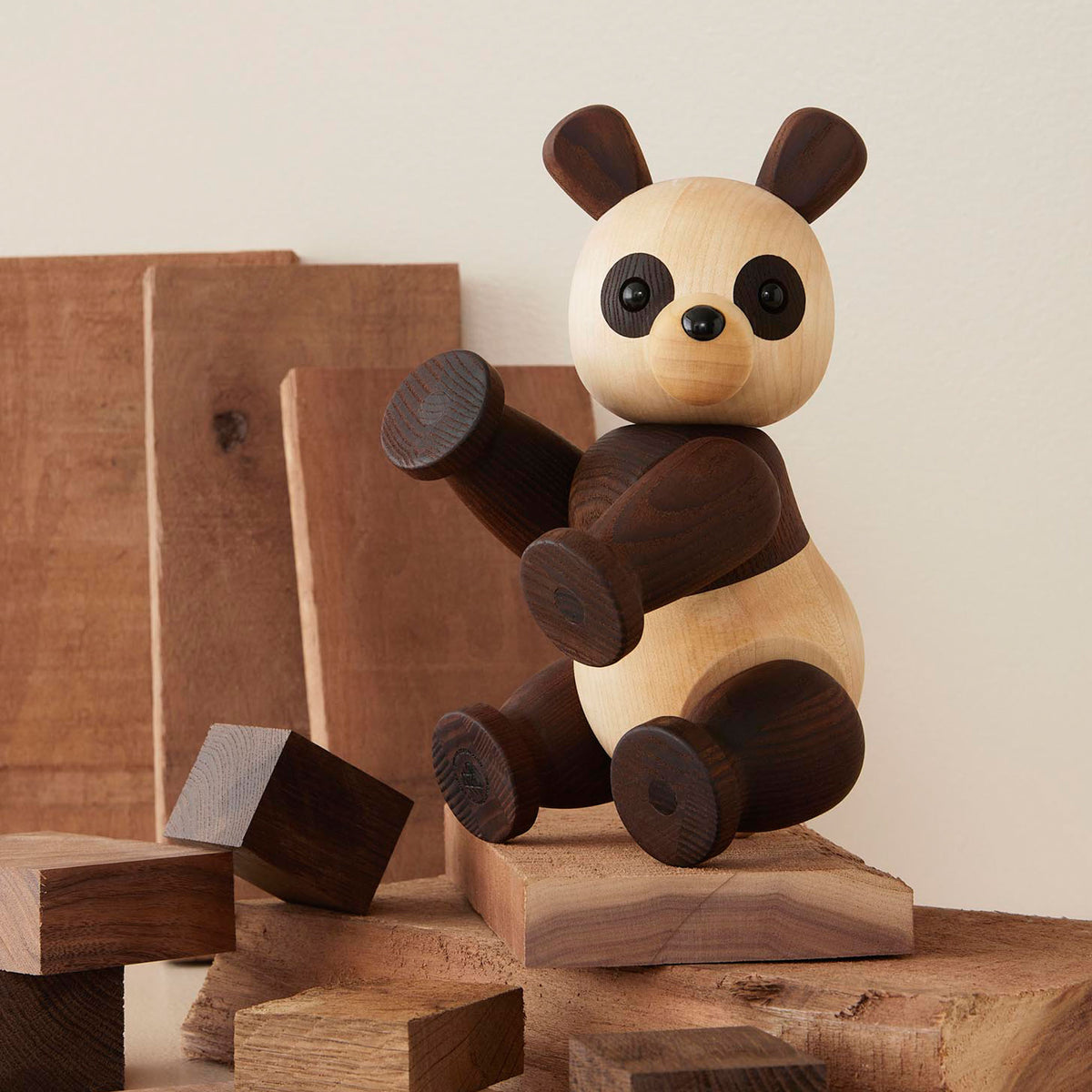Holzfigur Lotus Extra Large – Panda | Spring Copenhagen