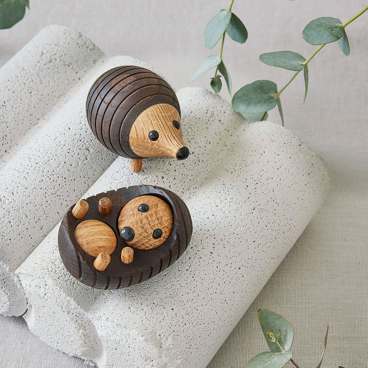 Wooden Hedgehog Stick – Oak · 5 cm | Spring Copenhagen
