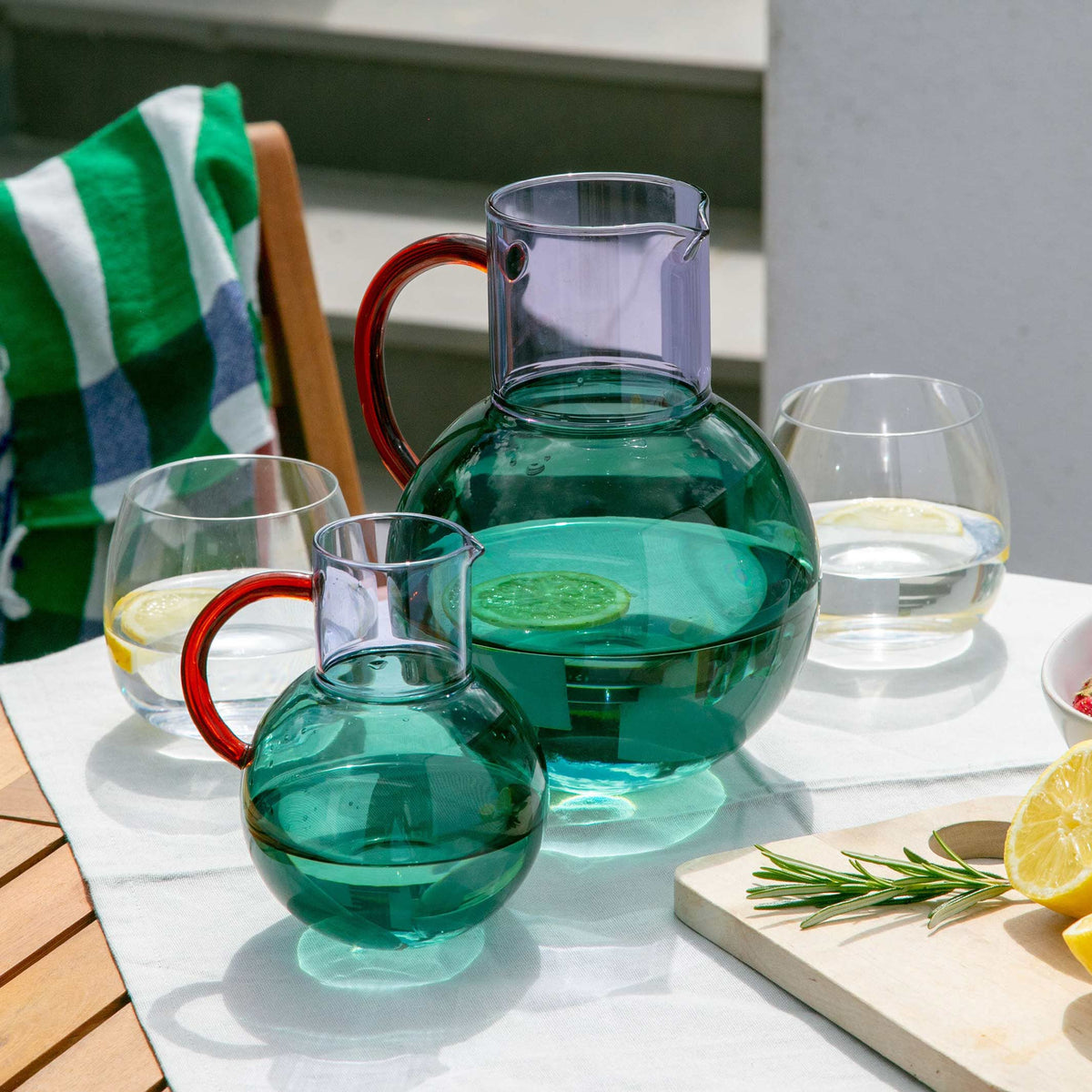 PABLO GLASS JUG - Glas-Krug & Karaffe - Blaugrün & Lila | Block Design