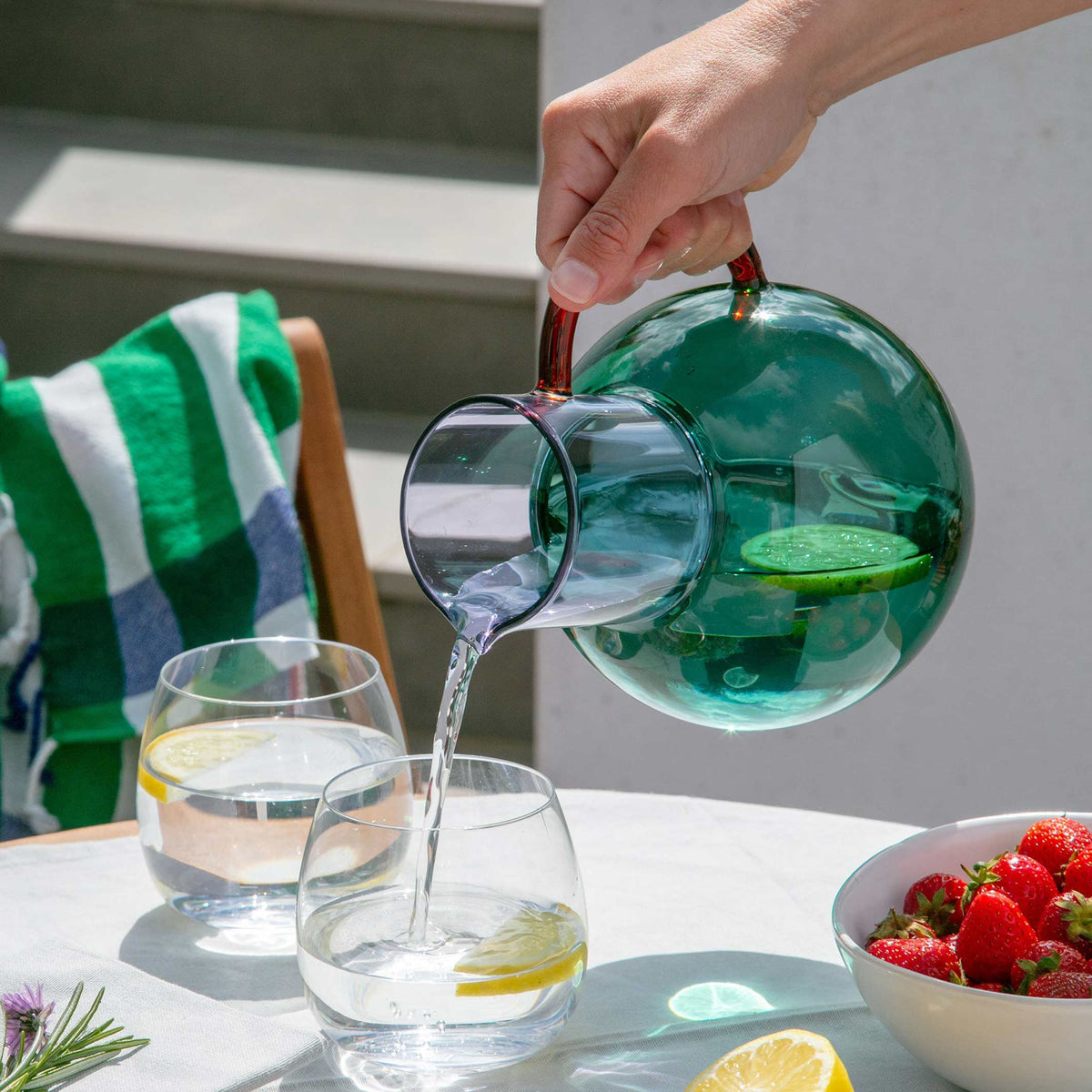 PABLO GLASS JUG - Glas-Krug & Karaffe - Blaugrün & Lila | Block Design