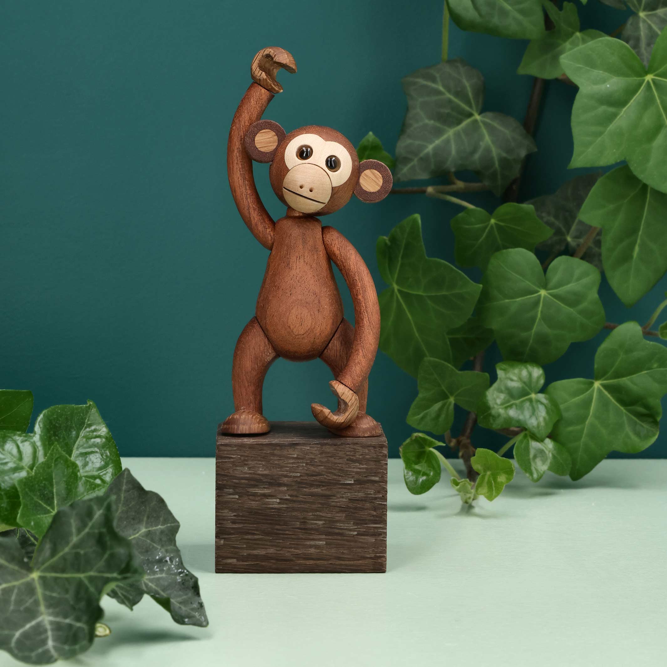 FLIP - medium-sized wooden decorative Monkey - 11 cm | Chresten Sommer | Spring Copenhagen