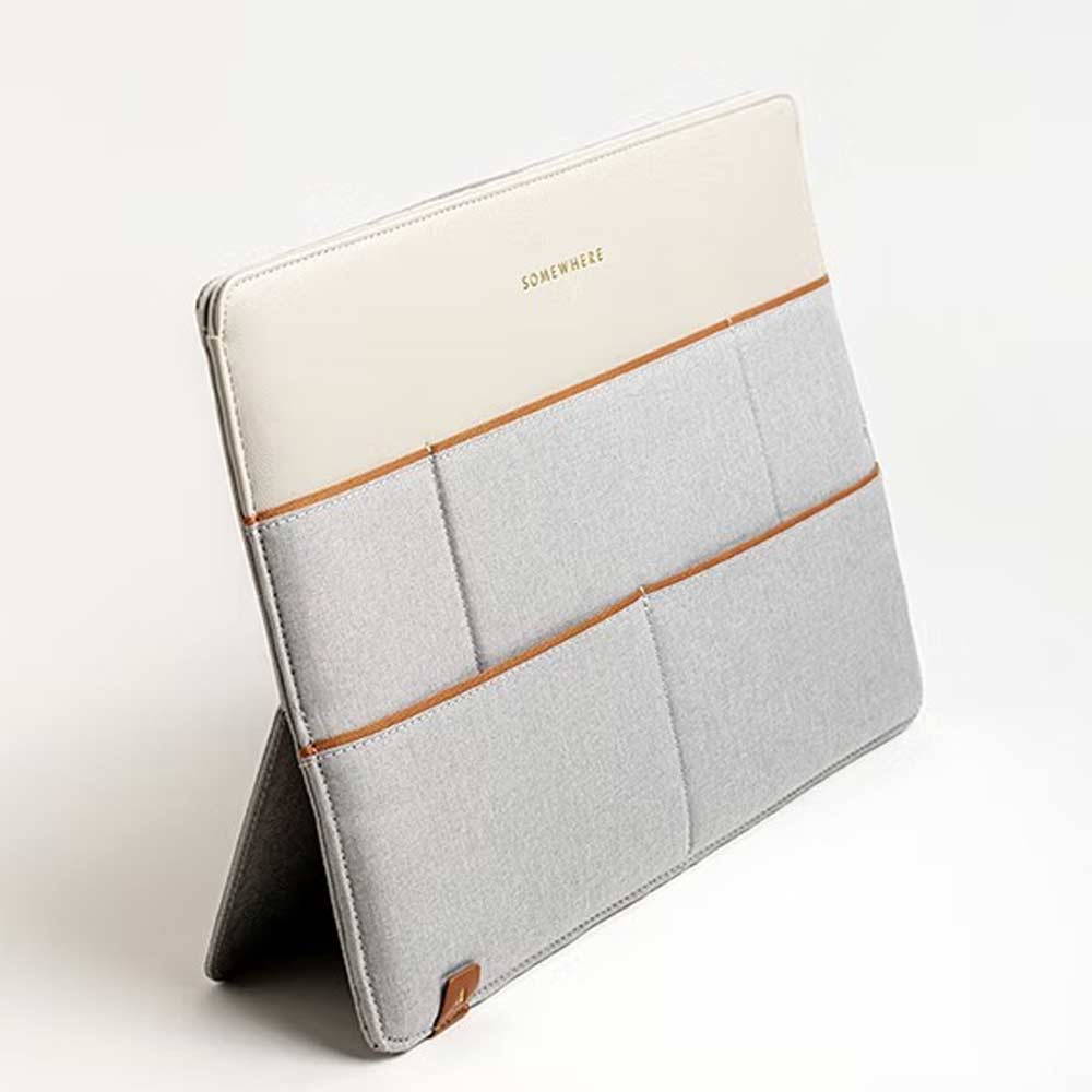STAND-UP LAPTOP CASE 15 Inch - Desktop organizer with laptop and tablet sleeve | Somewhere