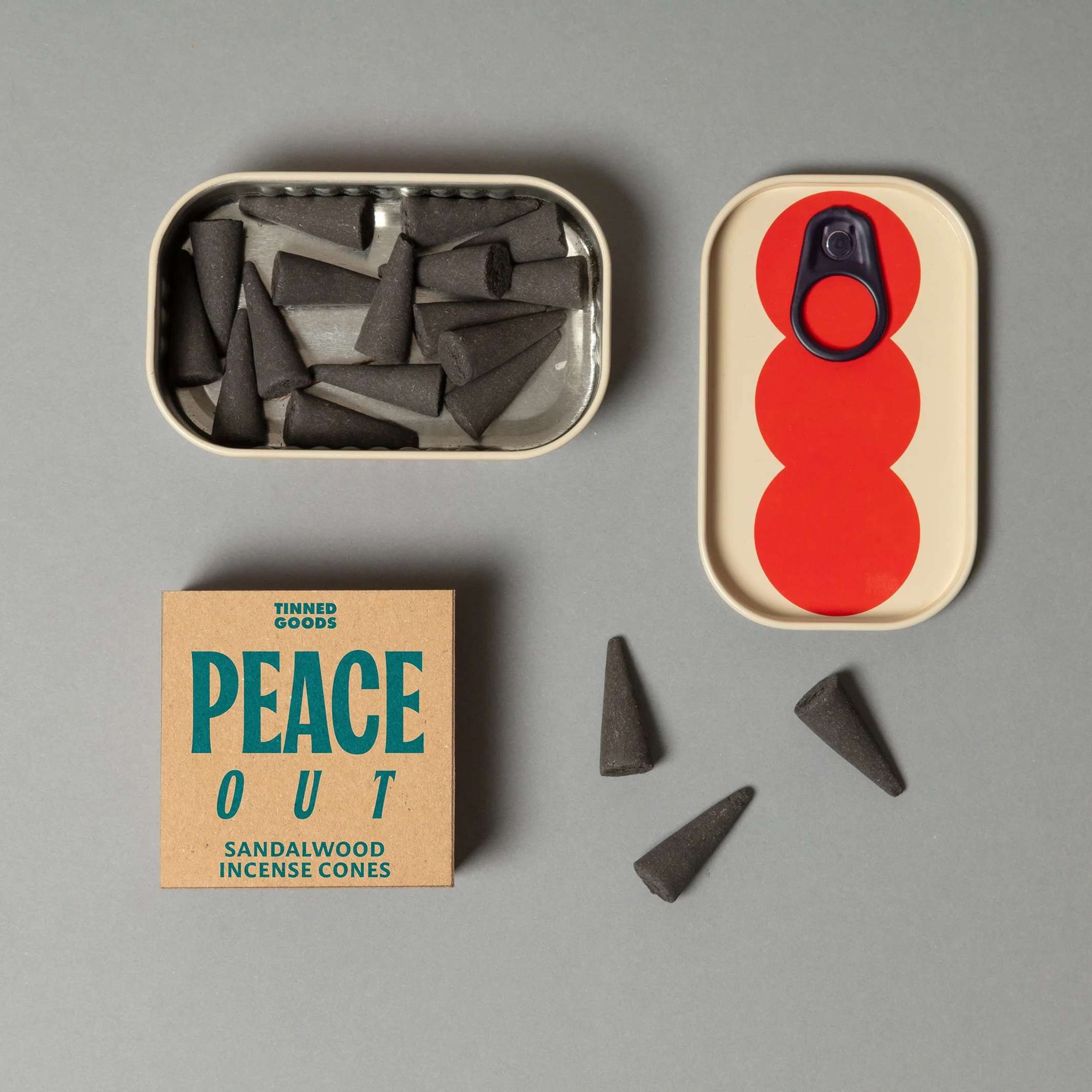 PEACE OUT - Tinned Goods - 24 Sandelholz-Räucherkegel | Block Design