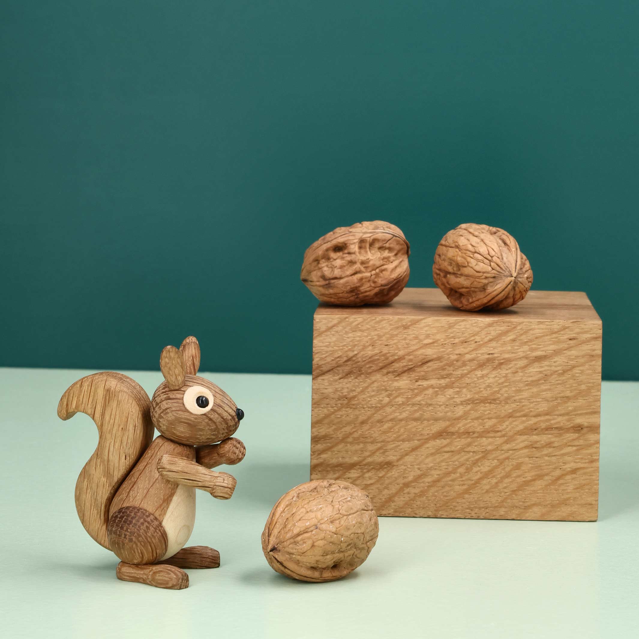 CHIPPY - Mini Eichhörnchen - kleine hölzerne Dekofigur - 7,5 cm hoch | Chresten Sommer | Spring Copenhagen