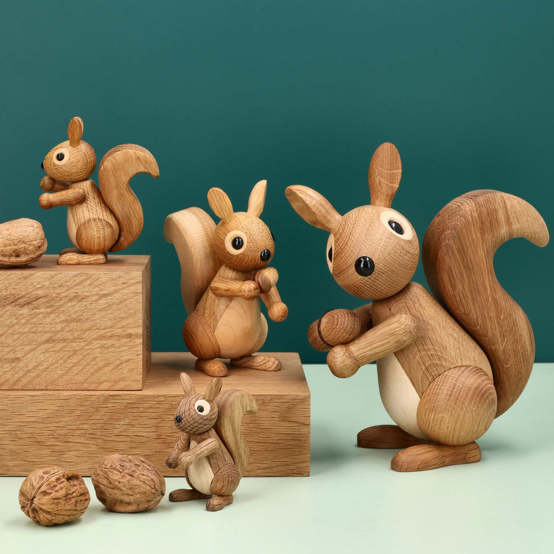 CHIPPY - Mini Eichhörnchen - kleine hölzerne Dekofigur - 7,5 cm hoch | Chresten Sommer | Spring Copenhagen