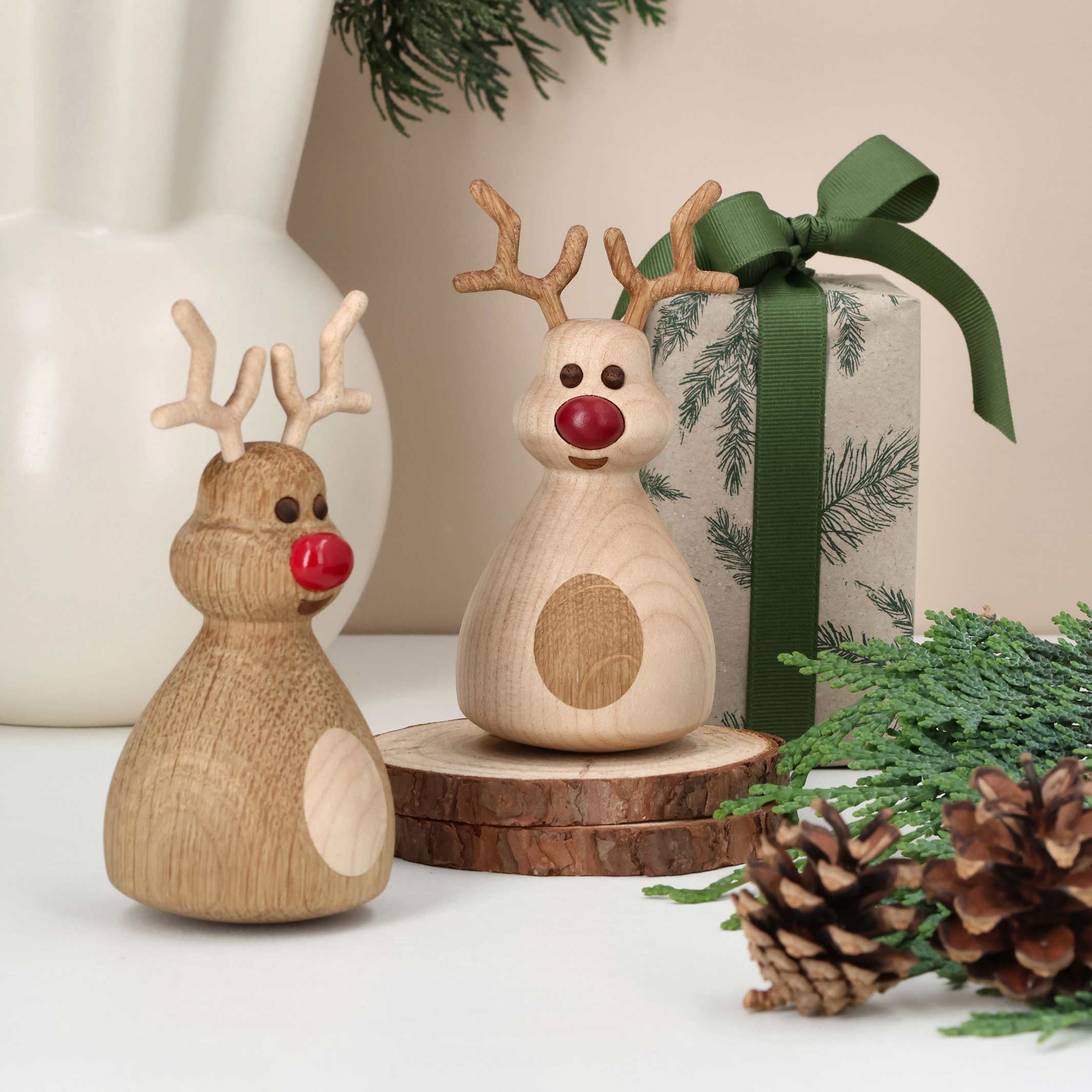 DIZZIE - Light Wood Christmas Decoration Reindeer - Tumble Toy 12 cm high | Thor Høy | Spring Copenhagen