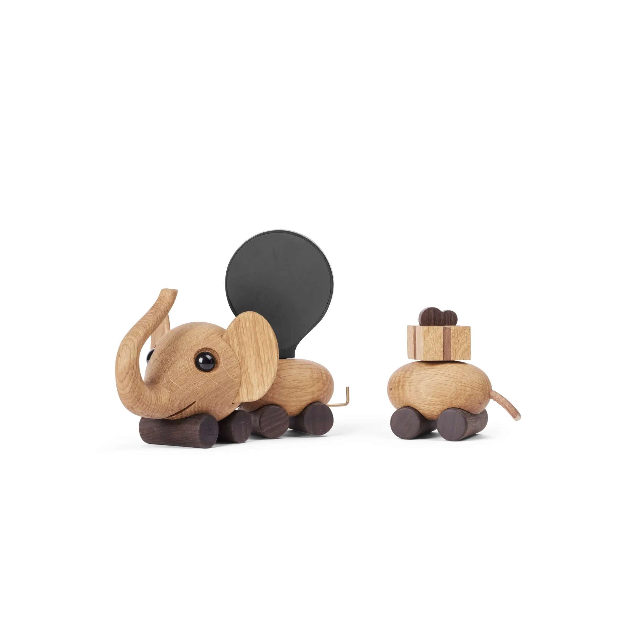 THE BIRTHDAY TRAIN - rollenden Elefanten-Geburtstags.Zug - mencke&vagnby | Spring Copenhagen