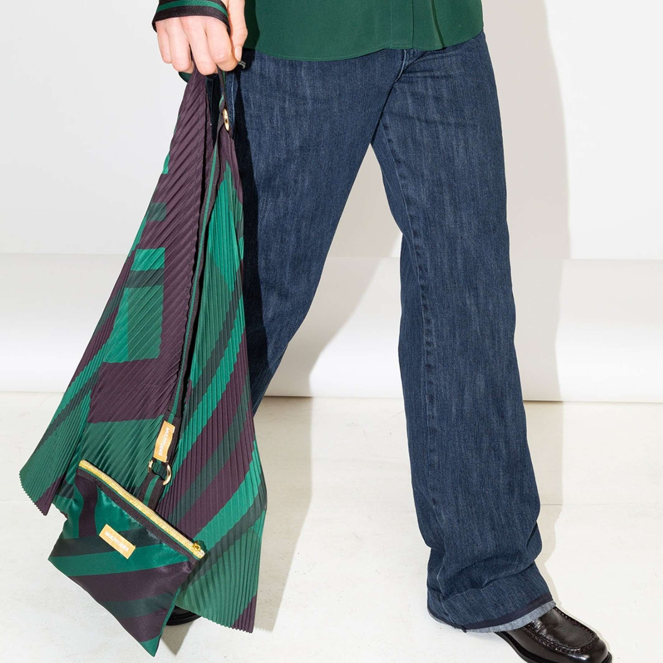 ORNELLA - Y-Tote Bag - pleated satin 30x60 cm | Multitudes