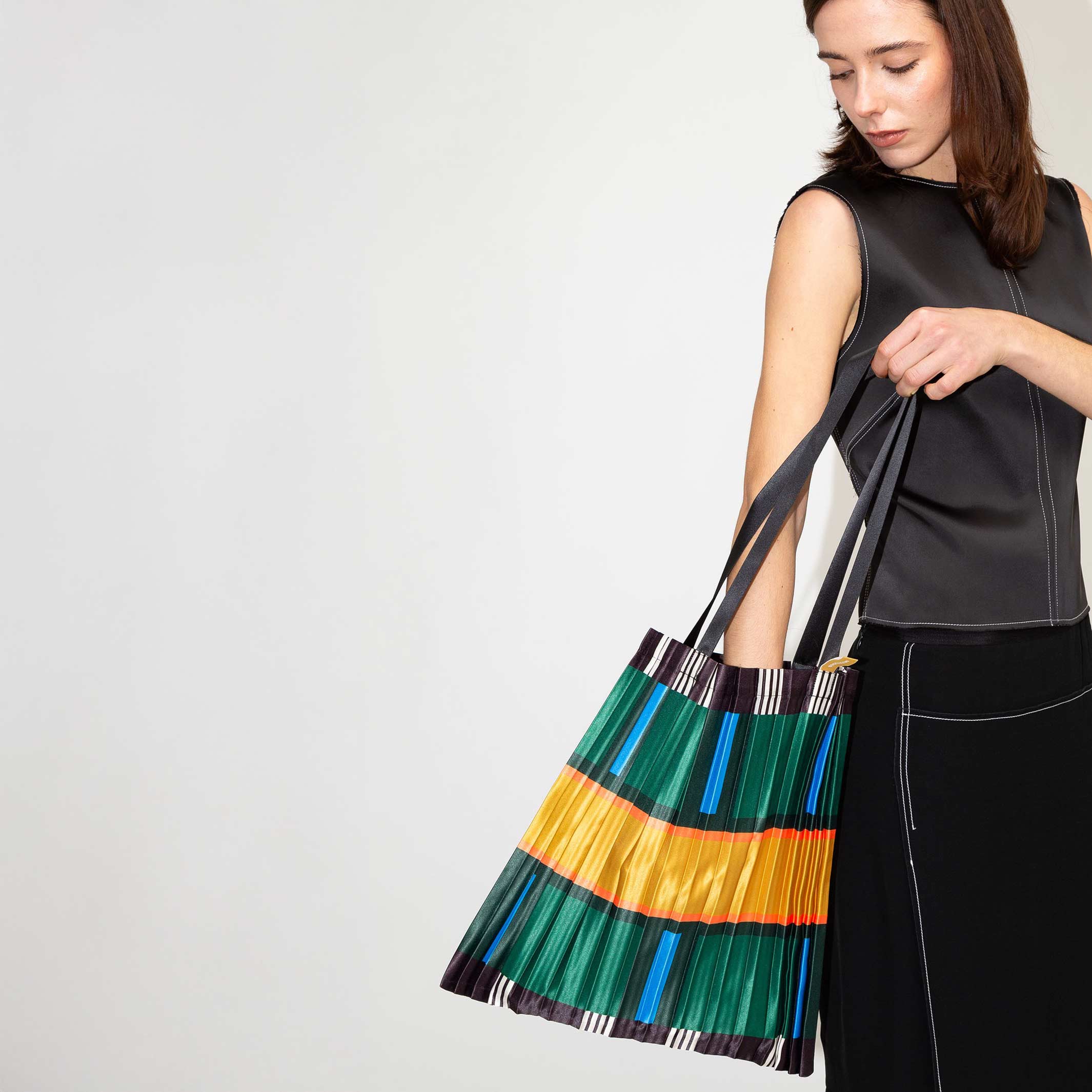 OROSEI - Tote Bag - pleated satin 40x48 cm | Multitudes