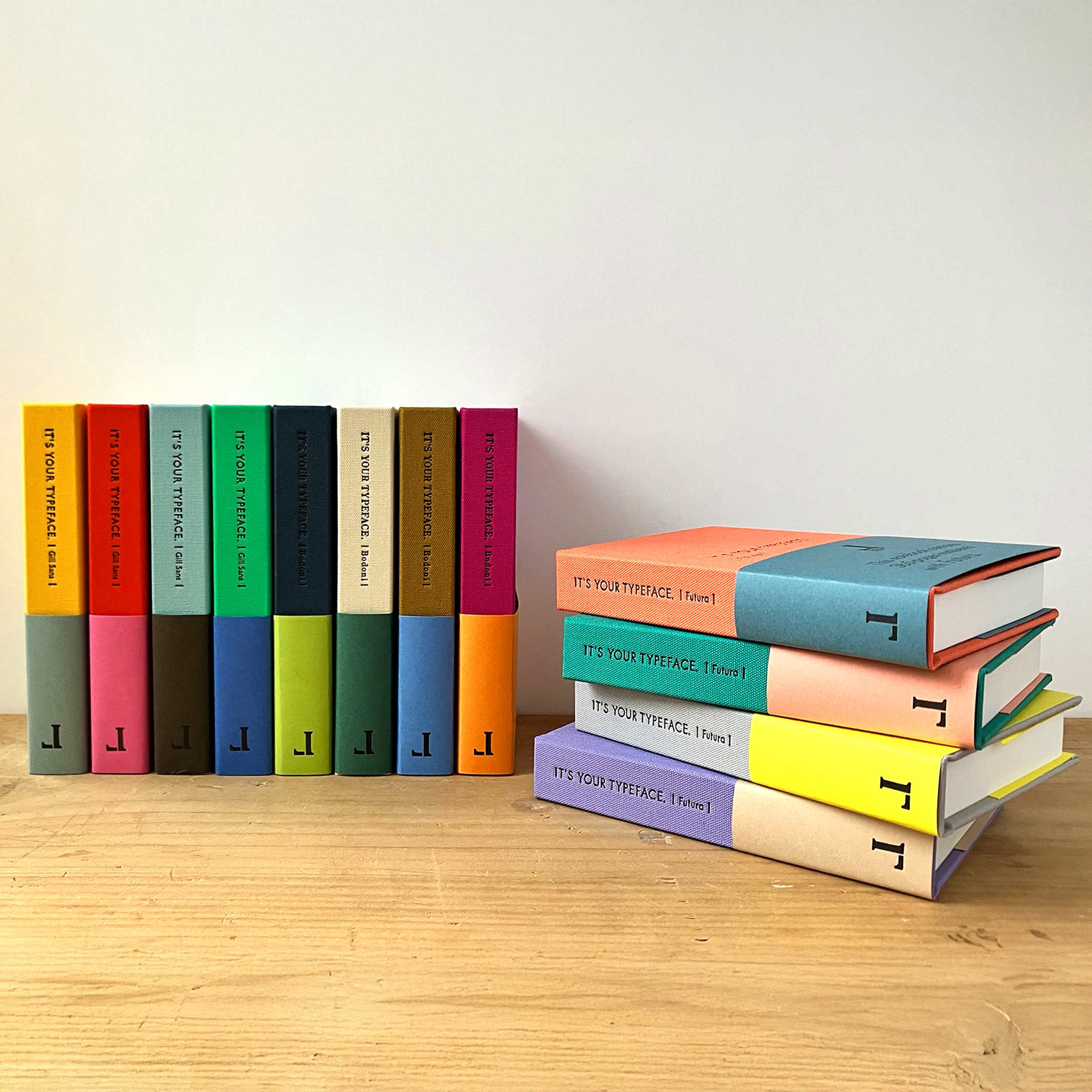 TYPEFACE NOTEBOOK BODONI Beige – Handgefertigtes Letterpress-Notizbuch A6 - Japan | Tomigaya Letterpress