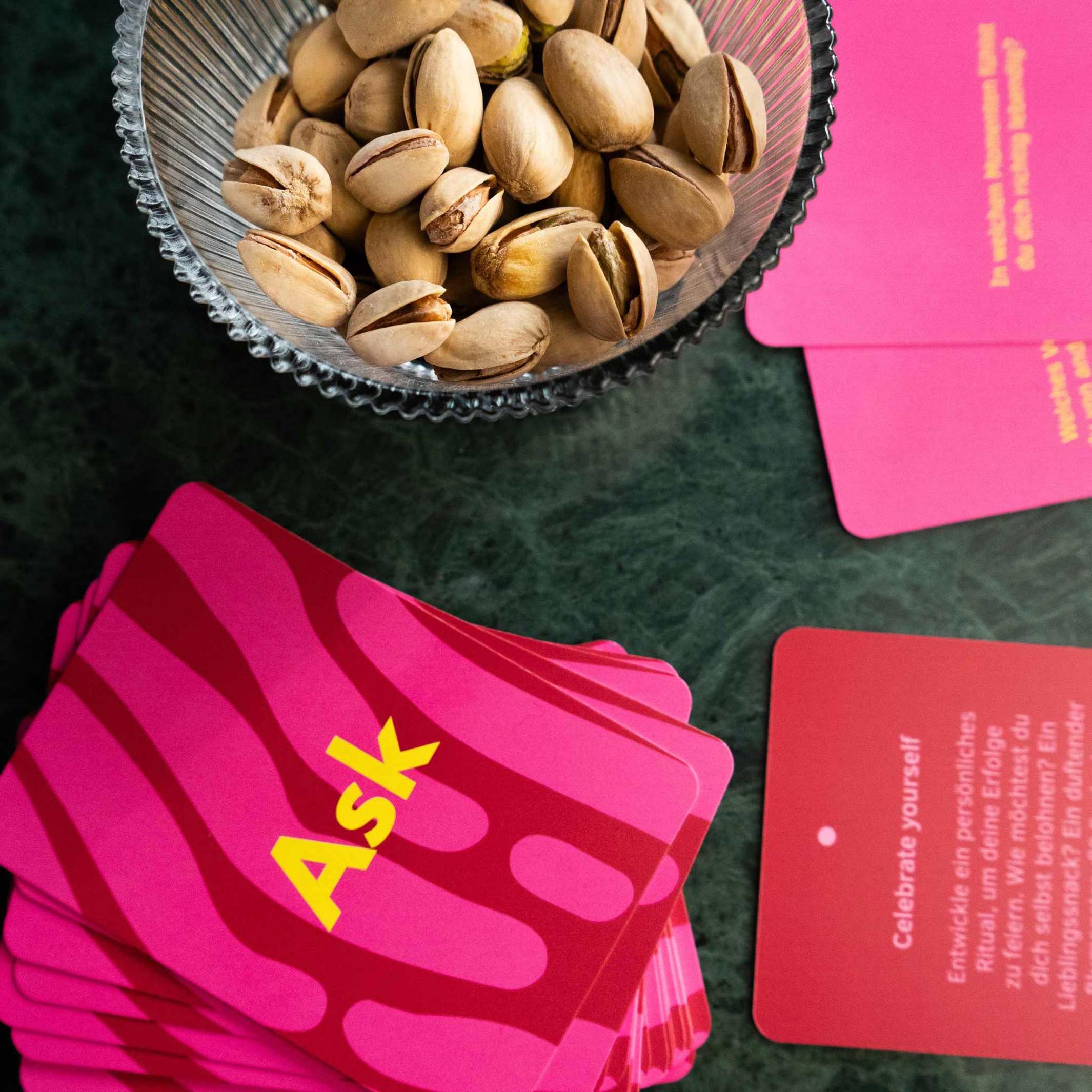 ASK & TASK SELF-LOVE EDITION - Kartenset für Dich selbst - Deutsch | Finimi