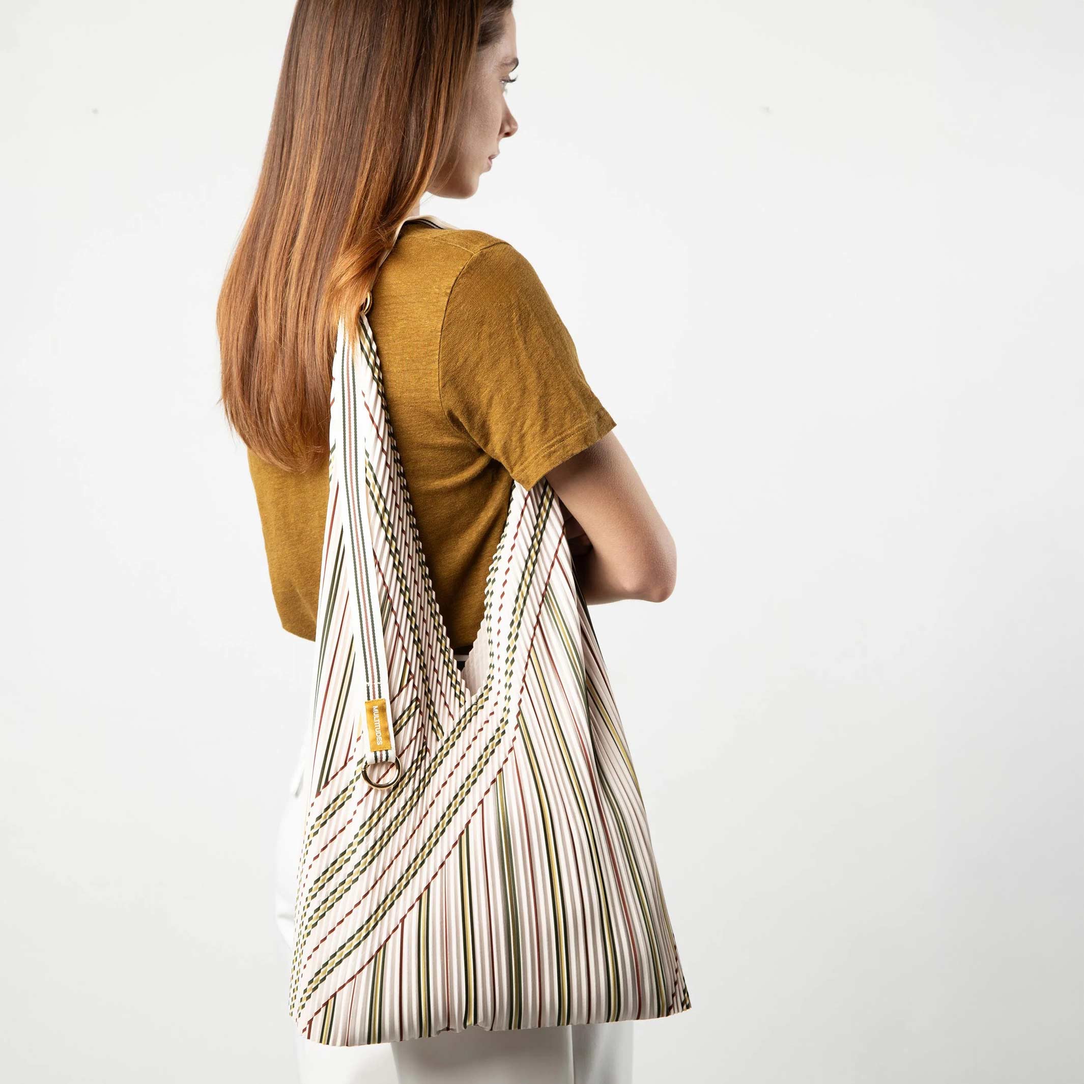 Y-Bag Zoe – Pleated Satin, 30 × 60 cm | Multitudes