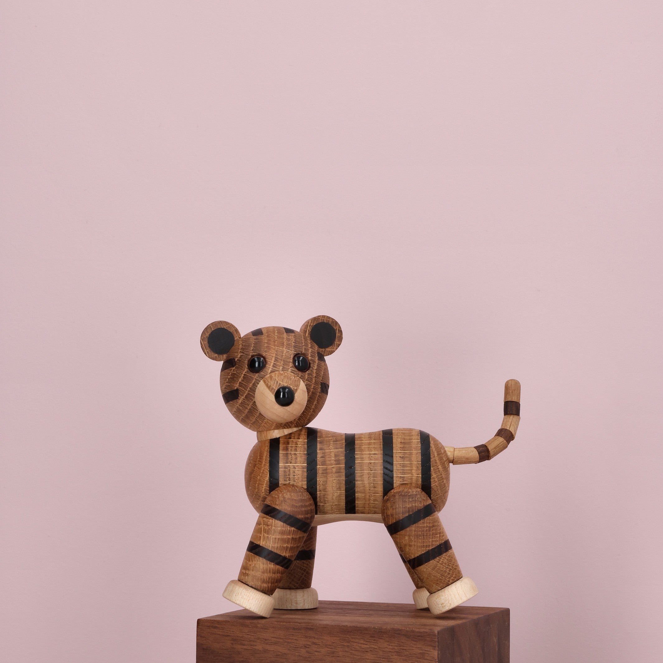 Holztiger Shiva – 12 cm · Tierskulptur | Spring Copenhagen · Tischdeko