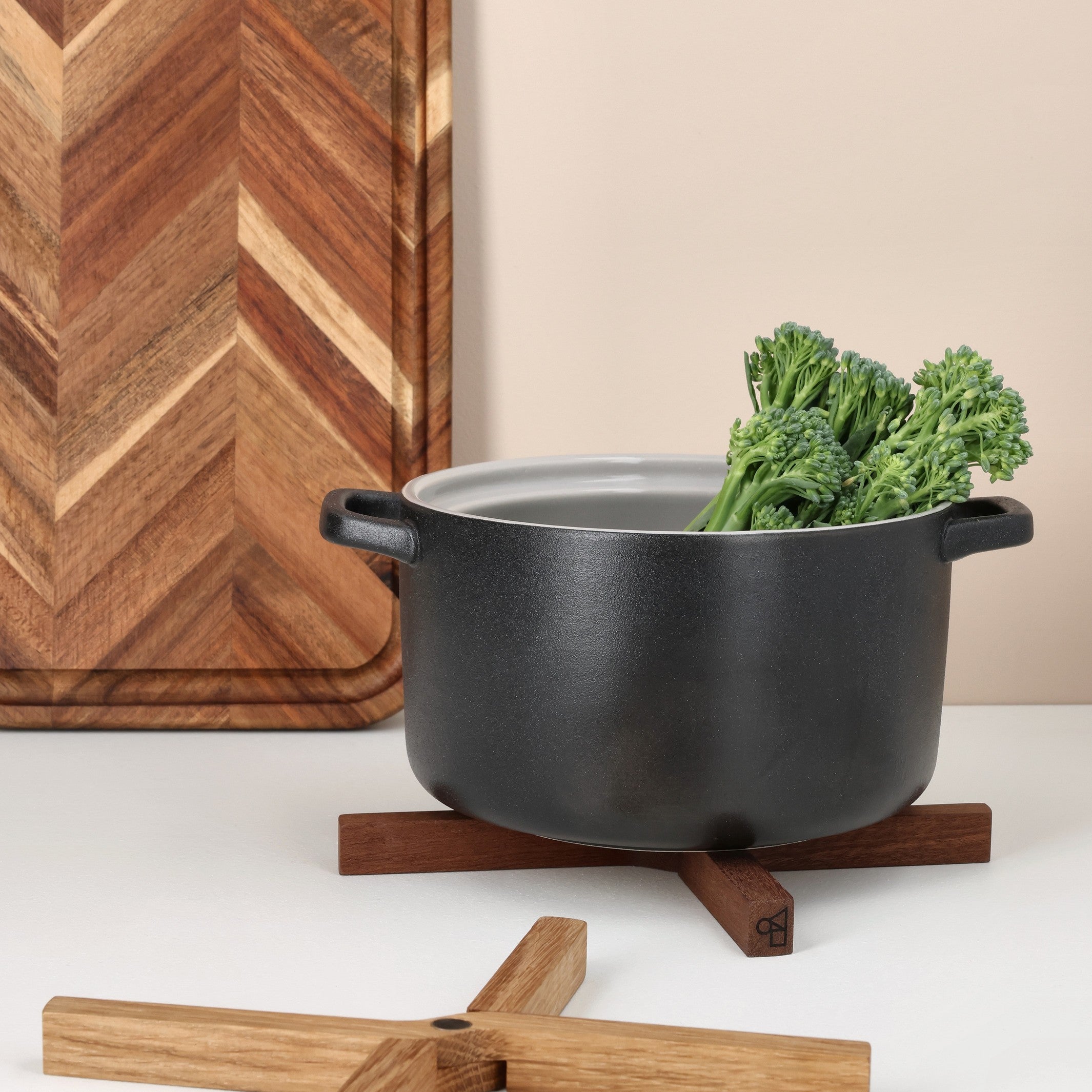 Trivet Xtra – Dark Mahogany | Spring Copenhagen