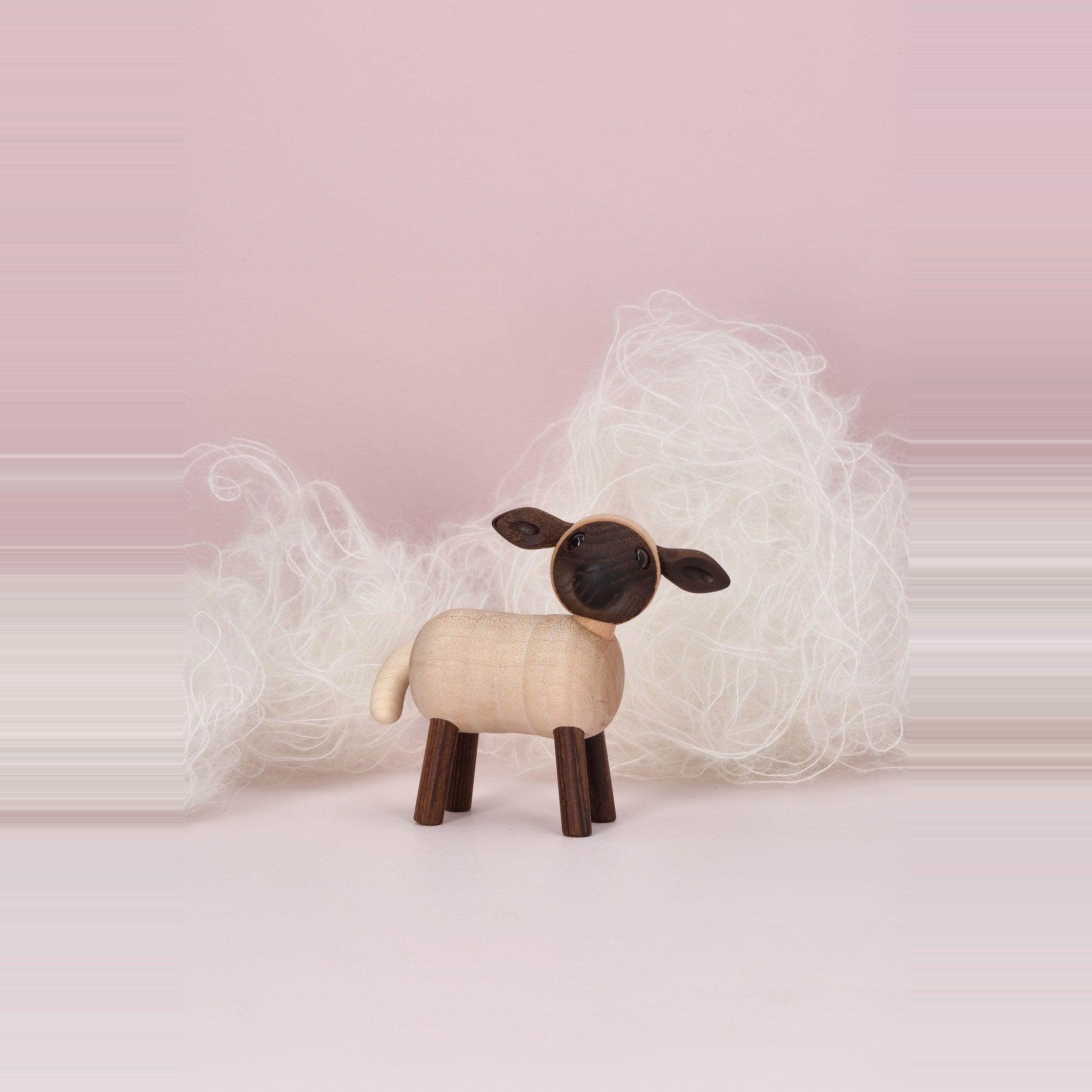 Holzlamm Will – 8,5 cm · Tierskulptur | Spring Copenhagen · Tischdeko