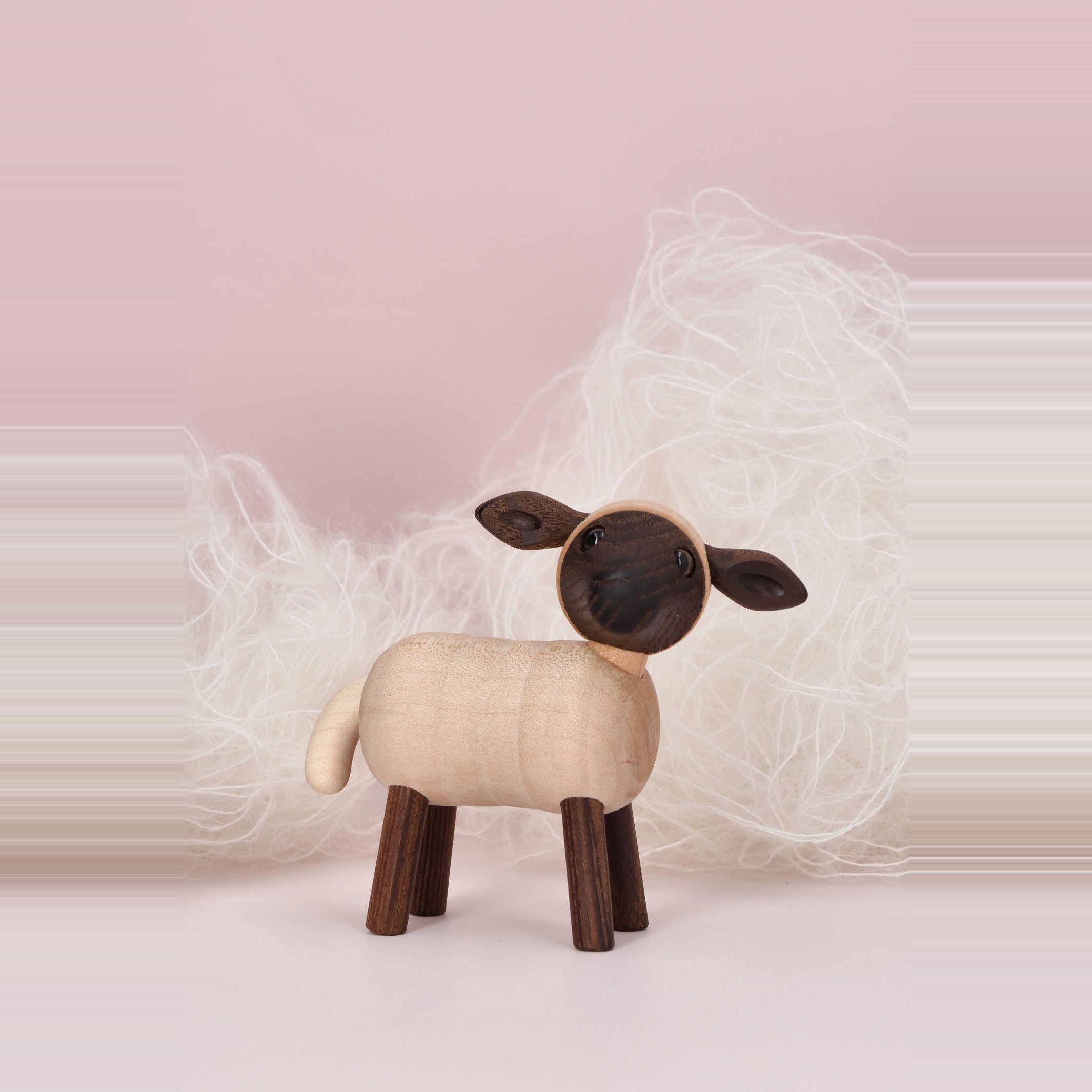 Holzlamm Will – 8,5 cm · Tierskulptur | Spring Copenhagen · Tischdeko