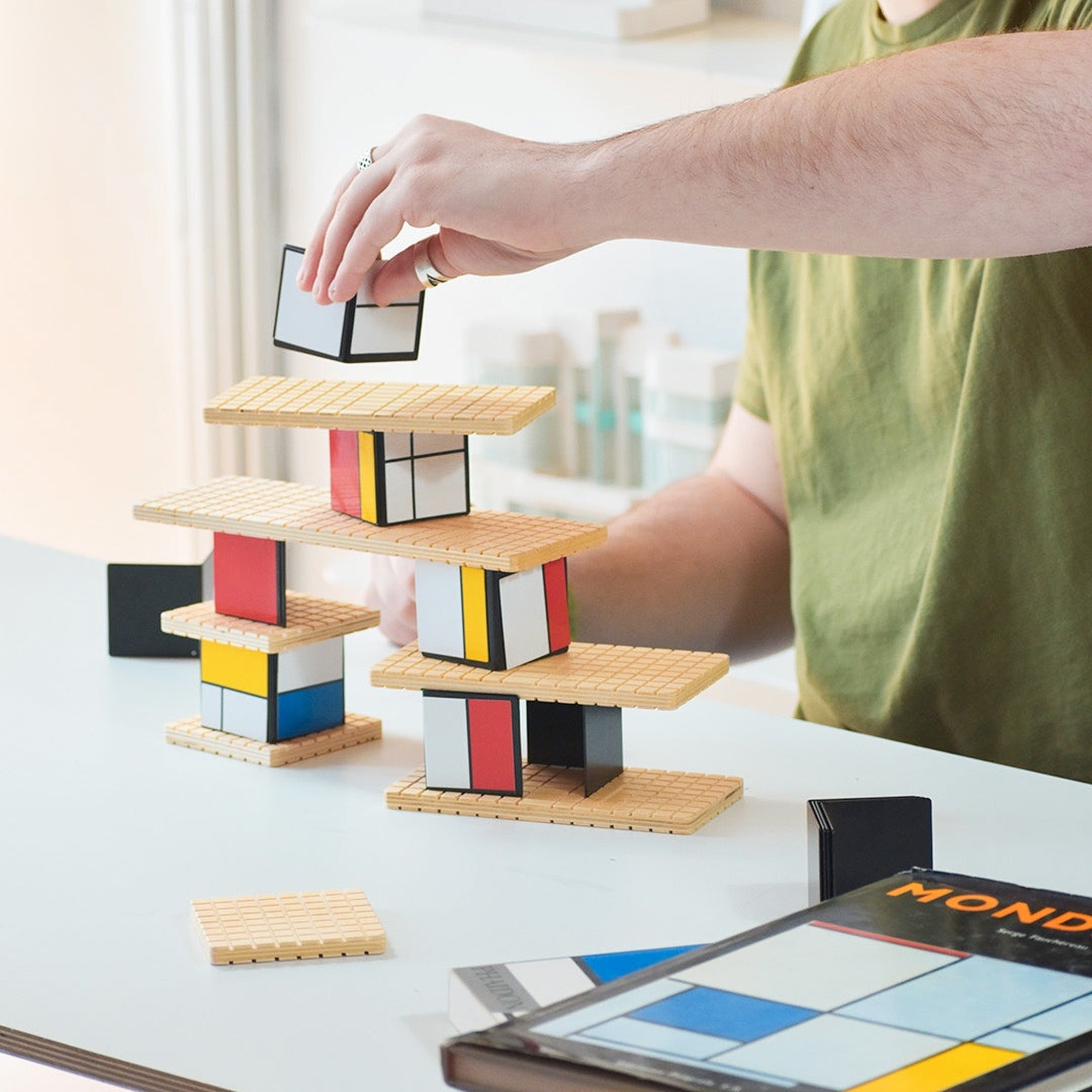 Konstruktionsspiel "House of Mondrian" – Holz · Metall | Beamalevich