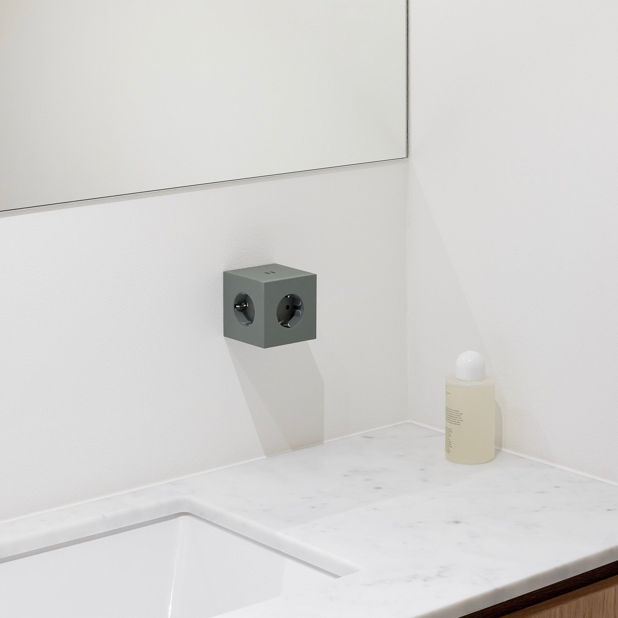 Steckdosenleiste "Square 2" – Grün · 3-fach · USB-C | Avolt