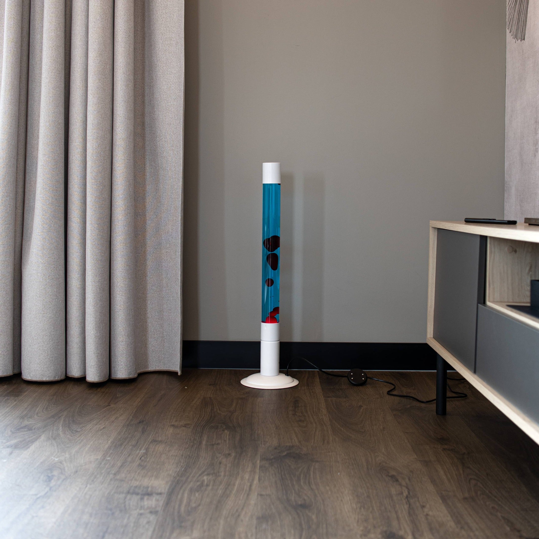 Lavalampe XXL – Blau · Rote Lava · 75 cm | Fisura