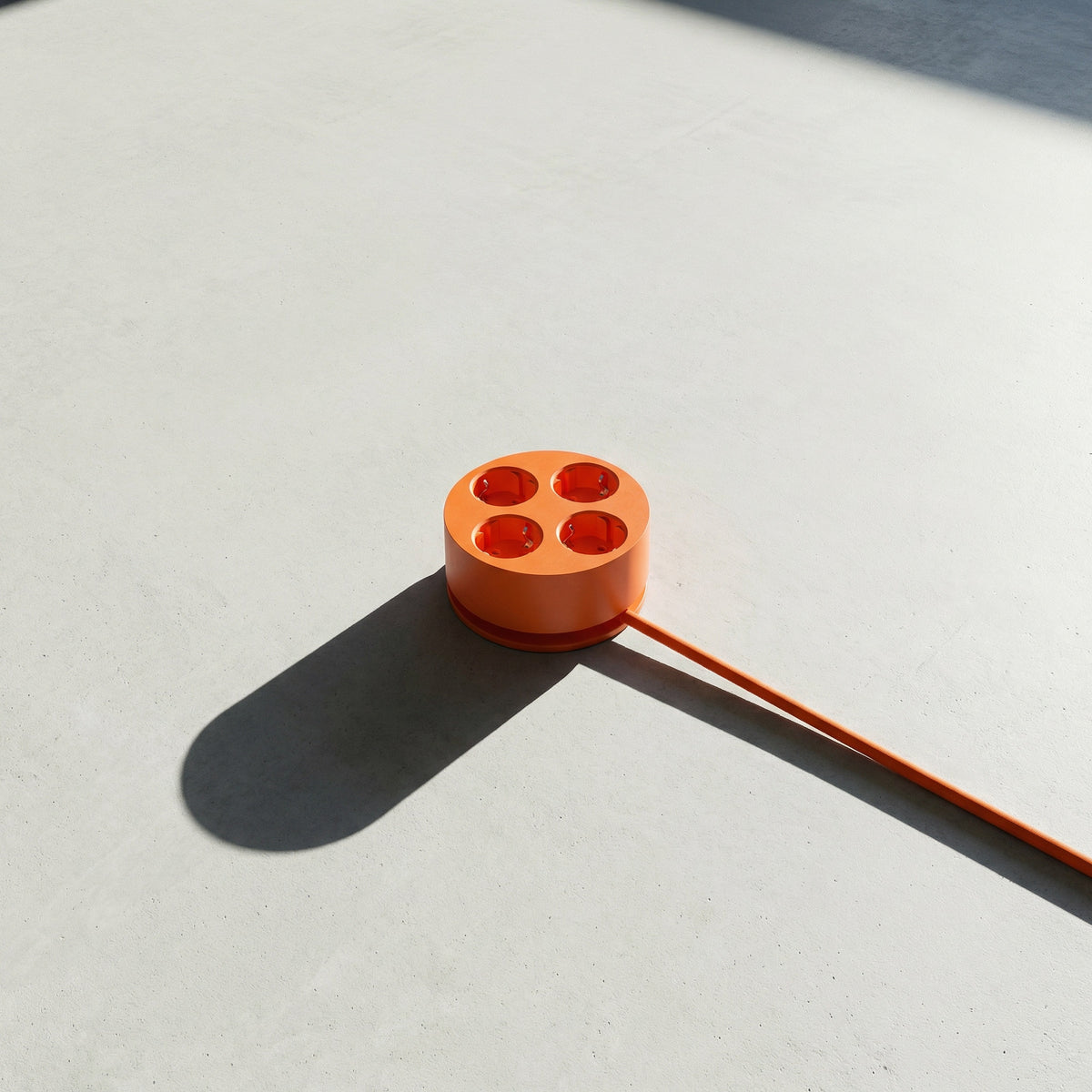 Steckdosenleiste Circular C2 – 4-fach rund, Ø 12,4 cm | Cords