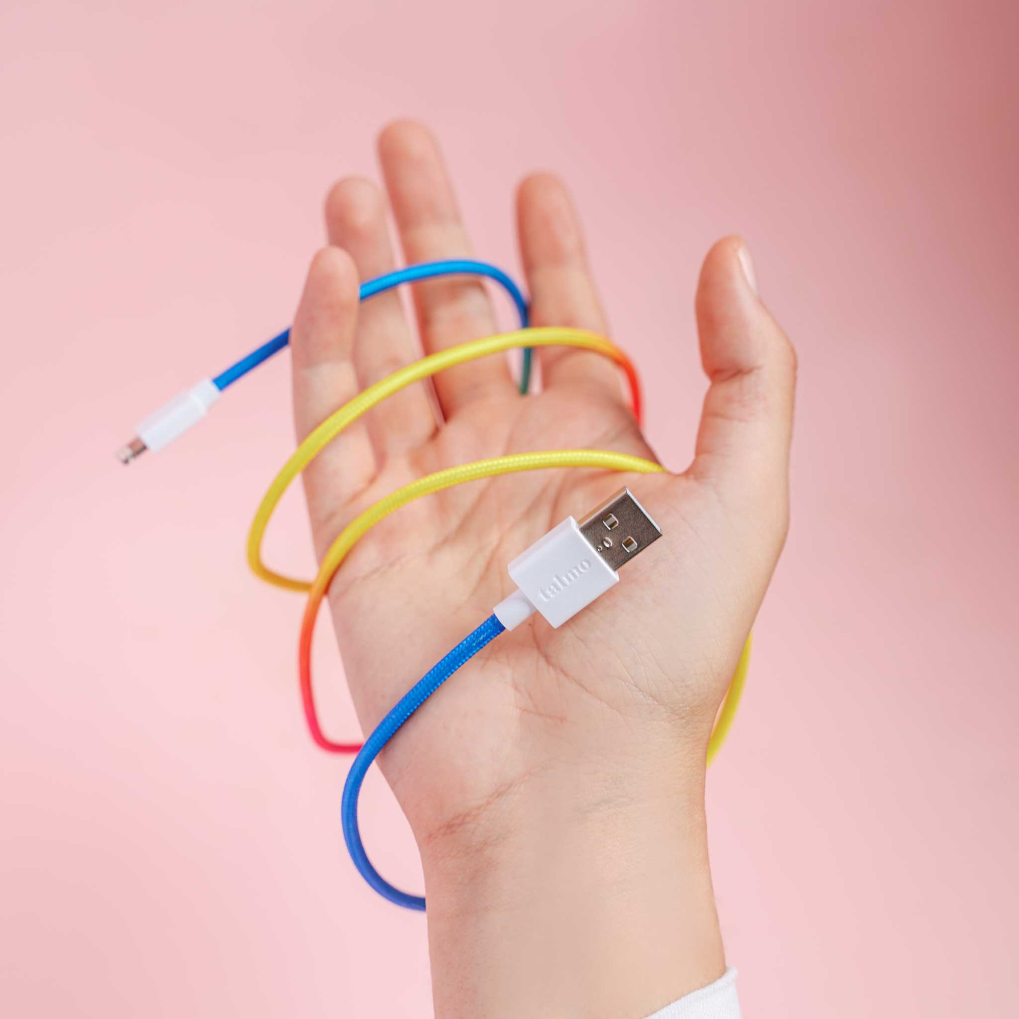 Regenbogenfarbiges iPHONE USB zu LIGHTNING Textil-Verbindungs- & Ladekabel - 100cm | talmo