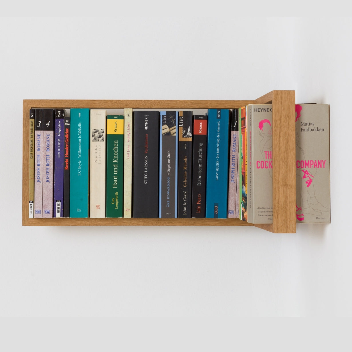 B-ECK - Floating bookshelf for corners - Wall shelf | das kleine b