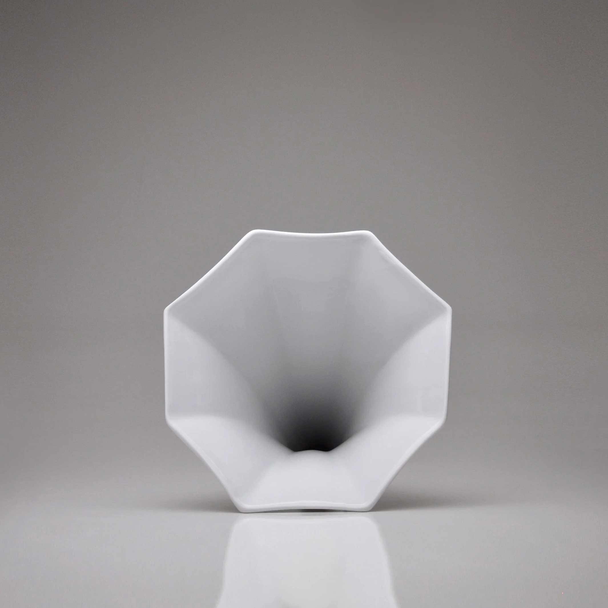 GRAMOFONE | White Porcelain GRAMMOPHONE | D=41 cm | Holaria