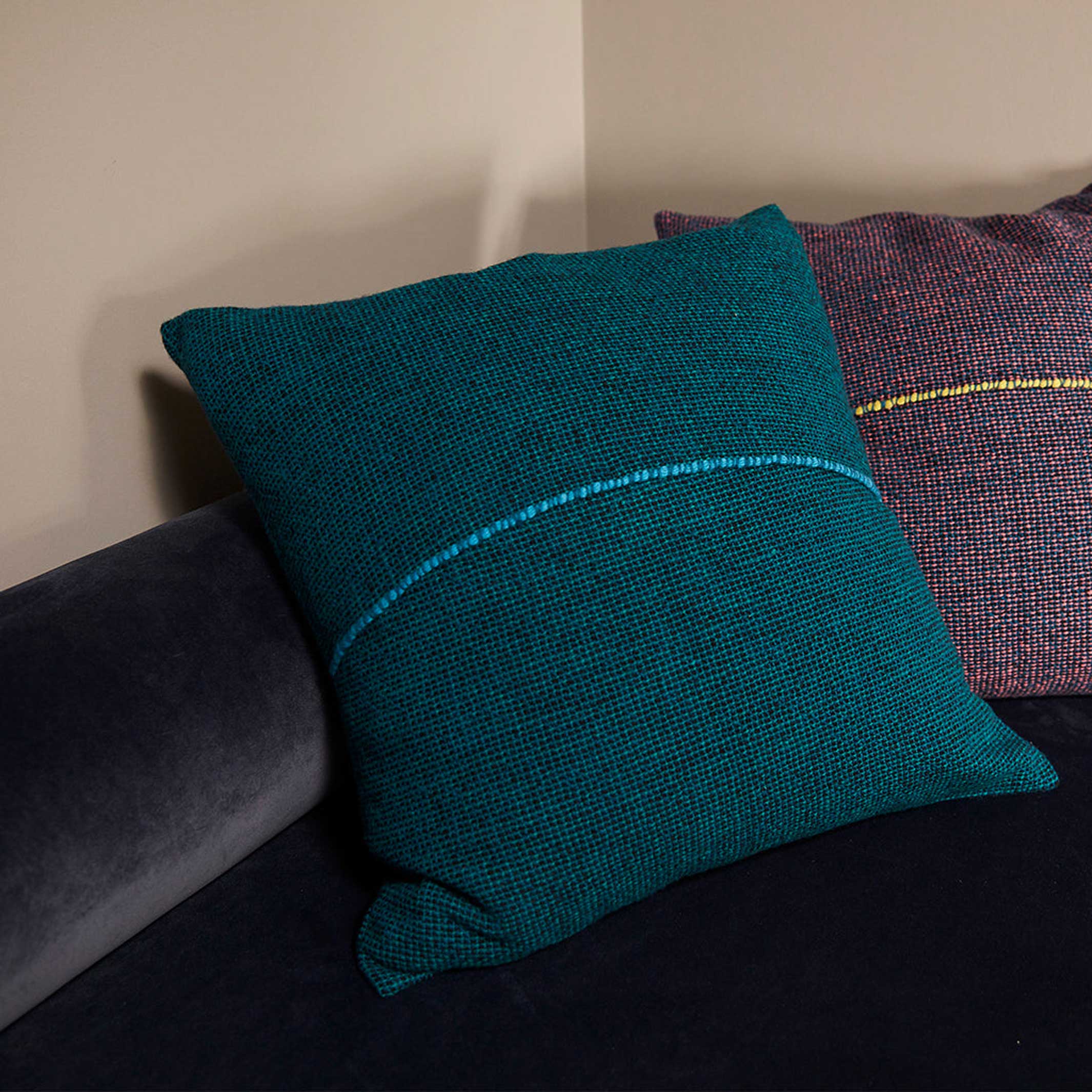 INTEGRATE CUSHION - Dark Blue Cushion Cover - 50x50 cm - 100% Merino wool | Cristian Zuzunaga