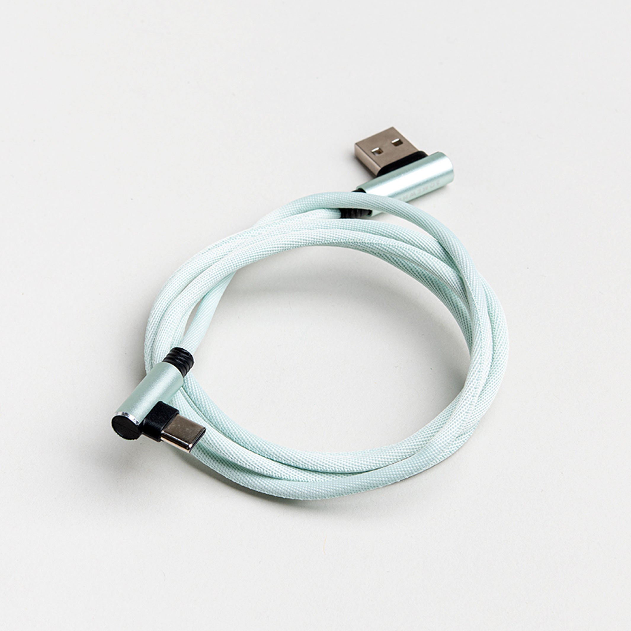 STAY CONNECTED CABLE - VERBINDUNGS- & LADEKABEL für USB-C - 100 cm | Somewhere