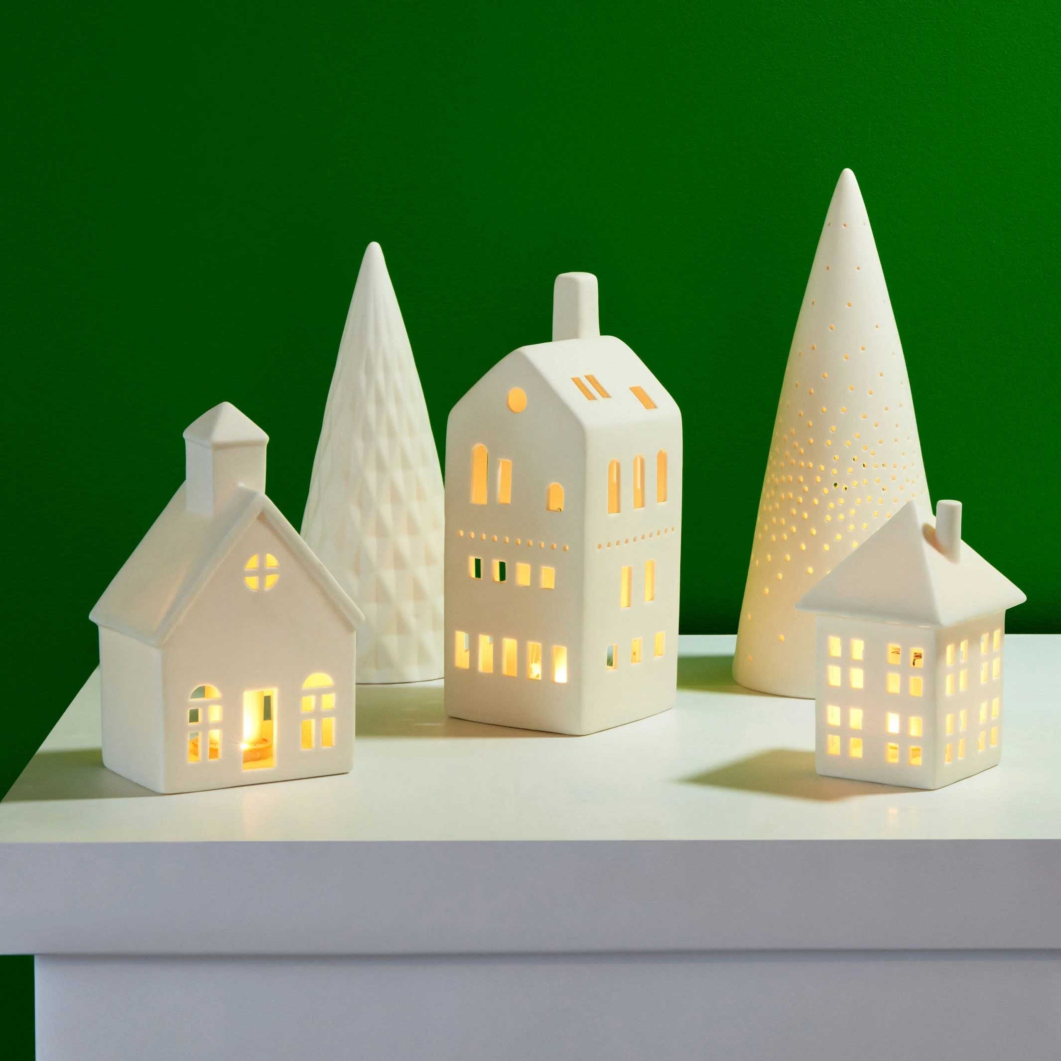 LED LIGHTED MODERN VILLAGE - Porzellan Weihnachtsdorf mit LED Beleuchtung - 5er Set |  MoMA