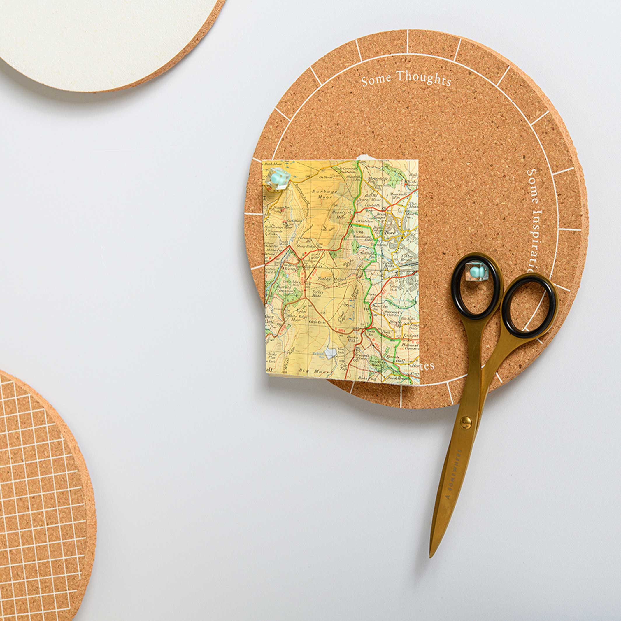 CIRCLE BULLETIN BOARDS - Cork pinboard | Somewhere