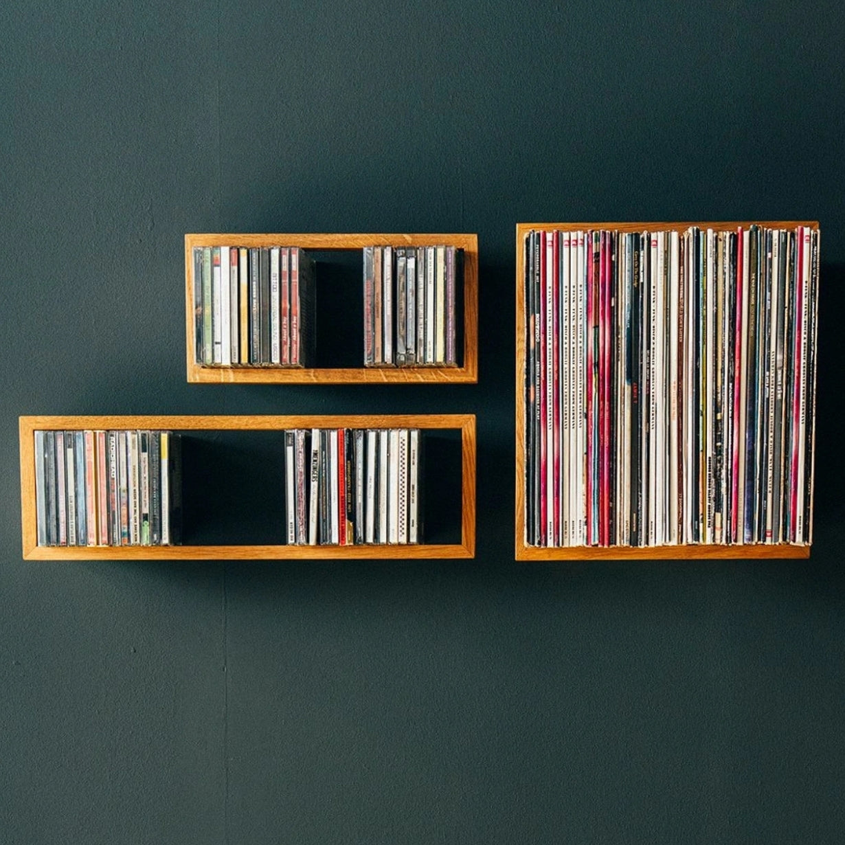 B-ECK 1 - Floating bookshelf for corners - Wall shelf | das kleine b