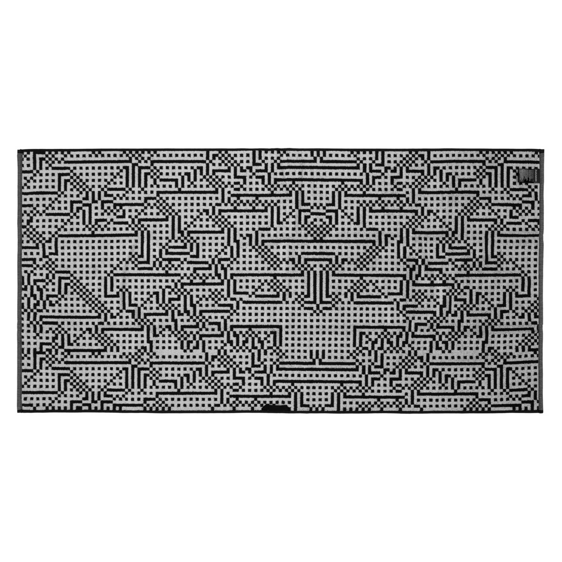 ROUTE - Black & White Towel - Bitmap Collection - 70x140 cm | Cristian Zuzunaga