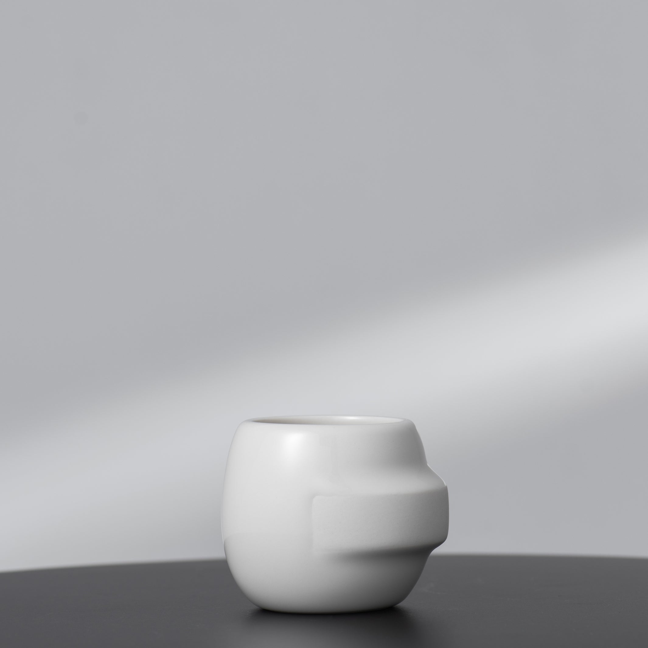 YUAN 03 - small cup - handle-free design made of porcelain | HONiSTUDIO