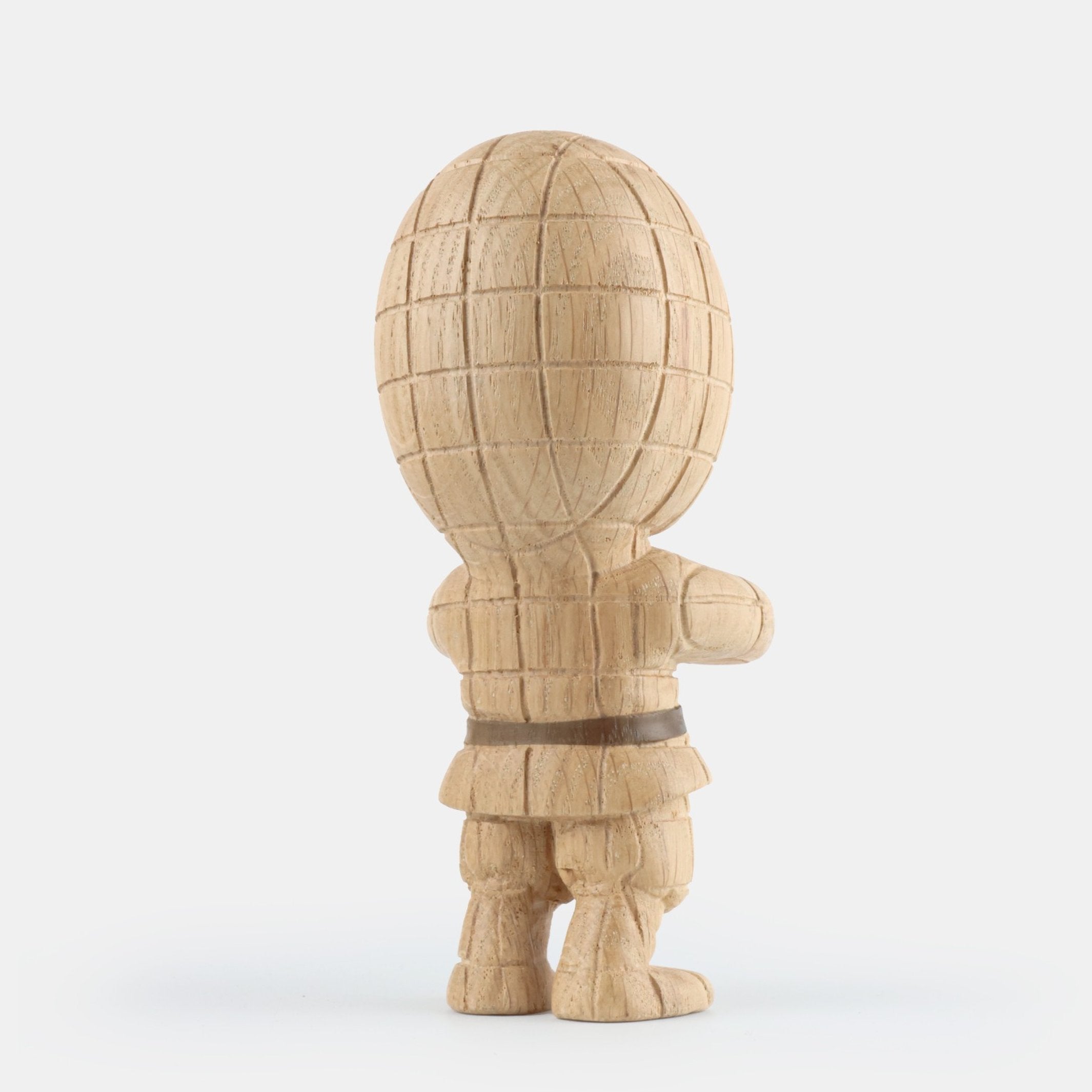 TERNET NINJA Small - Kleine Holzfigur - Eiche 15 cm hoch | Jakob Burgsø | boyhood