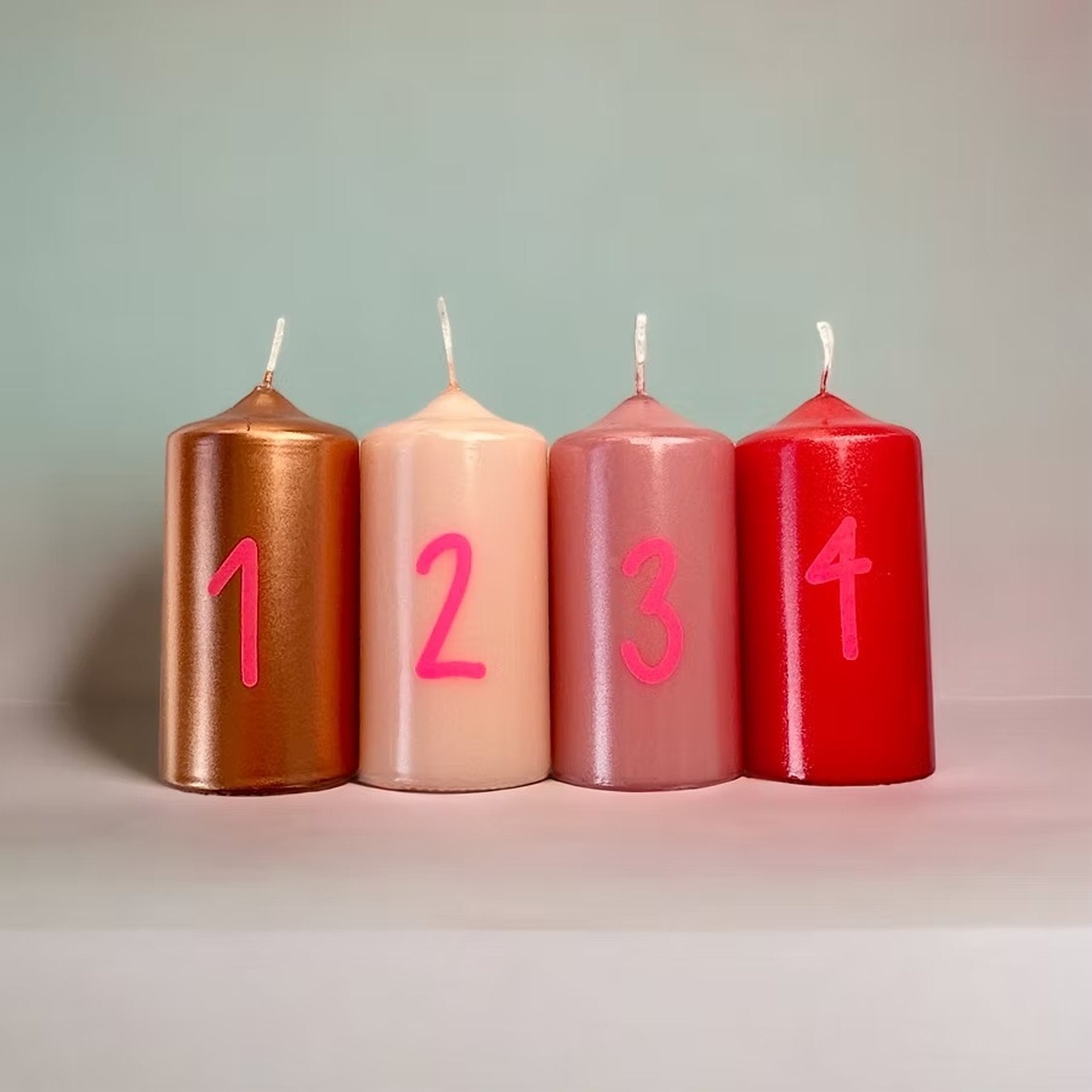 DIP DYE GLOW COUNTDOWN | Christmas candles in a set of 4 | Pink Stories