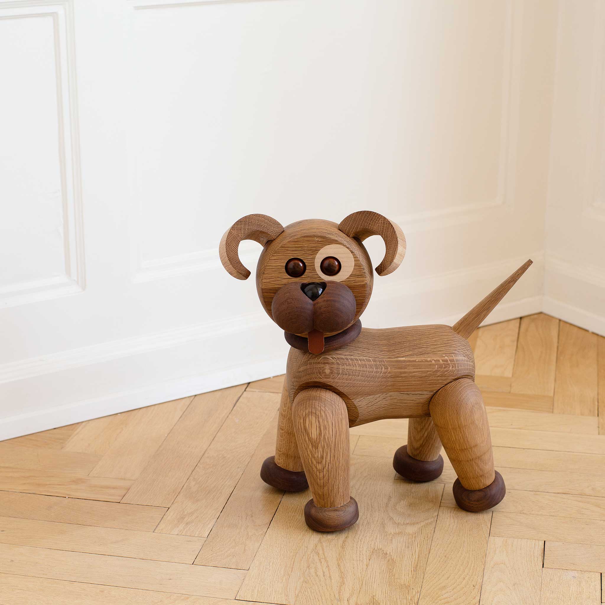 BIG HAPPY THE DOG | large funny wooden deco DOG | Chresten Sommer | Spring Copenhagen