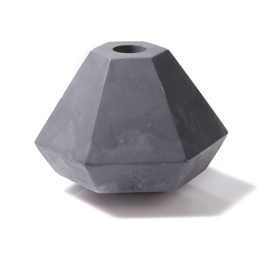 Small Diamond - Zement Kerzenständer von Henrik Ilfeldt für Korridor Design - Charles & Marie