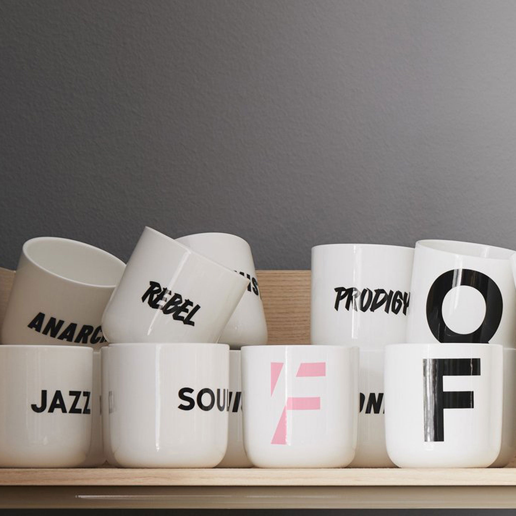 M | white coffee & tea MUG with black typo | Letters & Glyphs Collection | PLTY